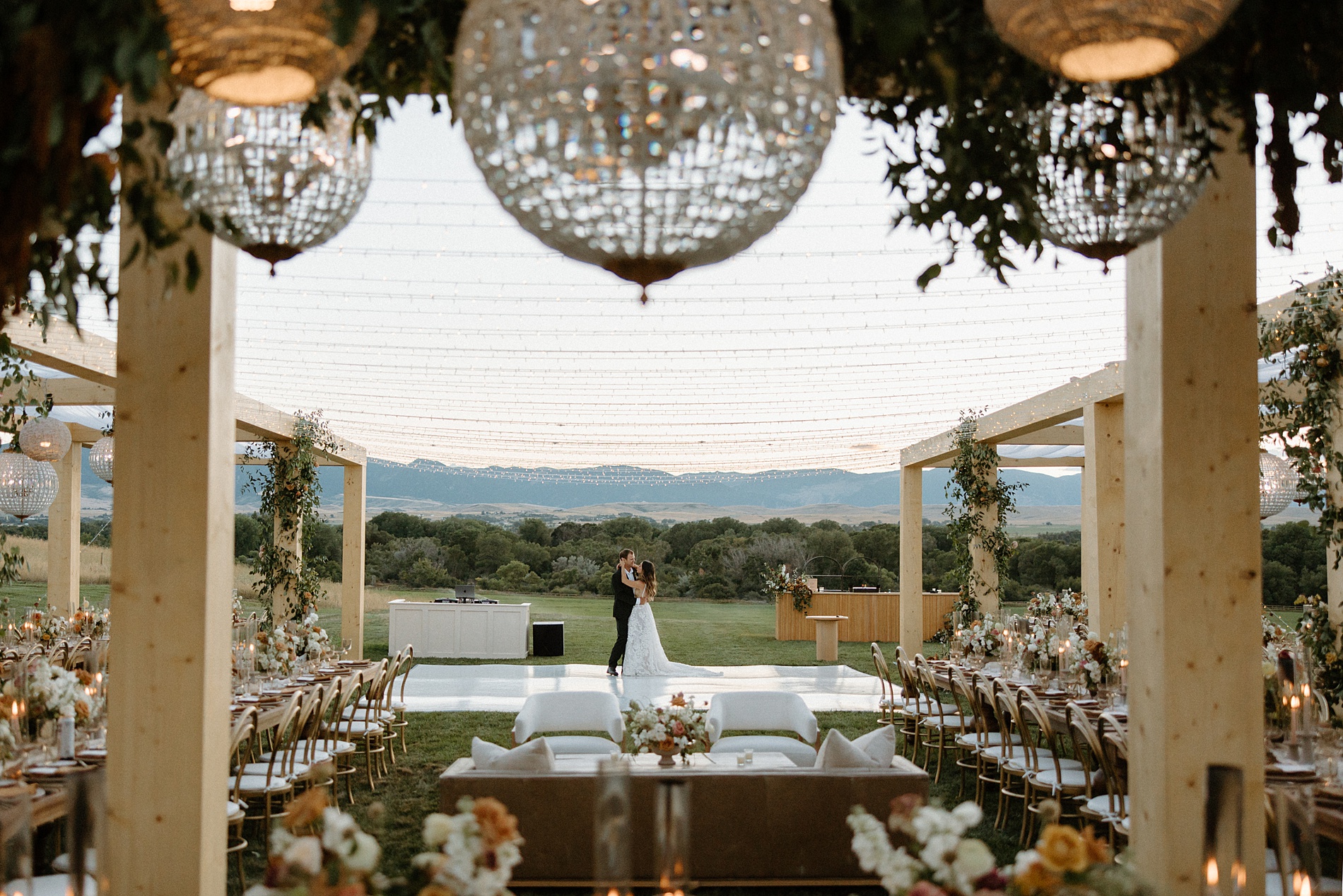 romantic wedding photos from Wyoming Ranch Wedding in Sheridan, WY