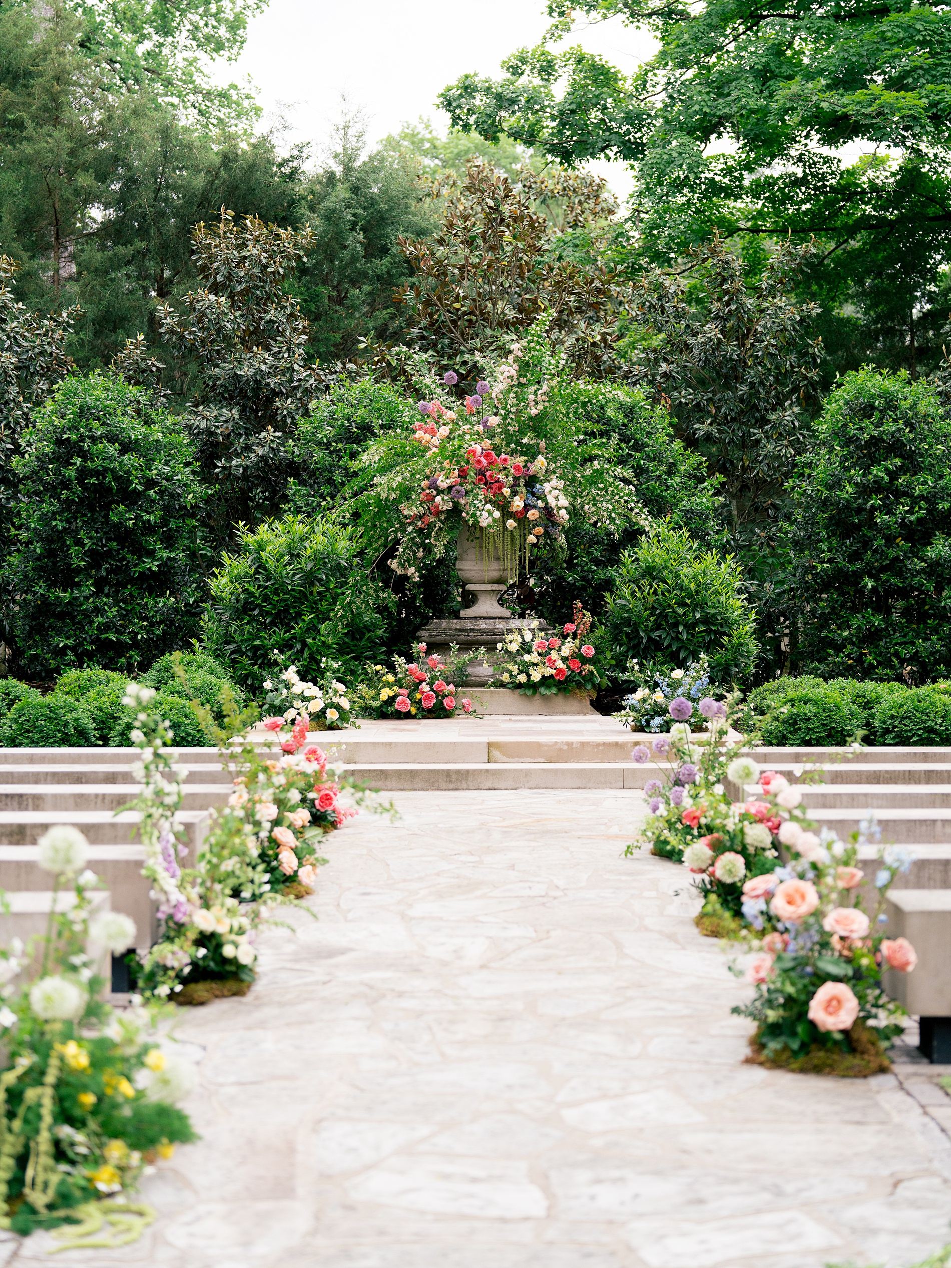 beautiful outdoor ceremony in Nashville at Belle Meade