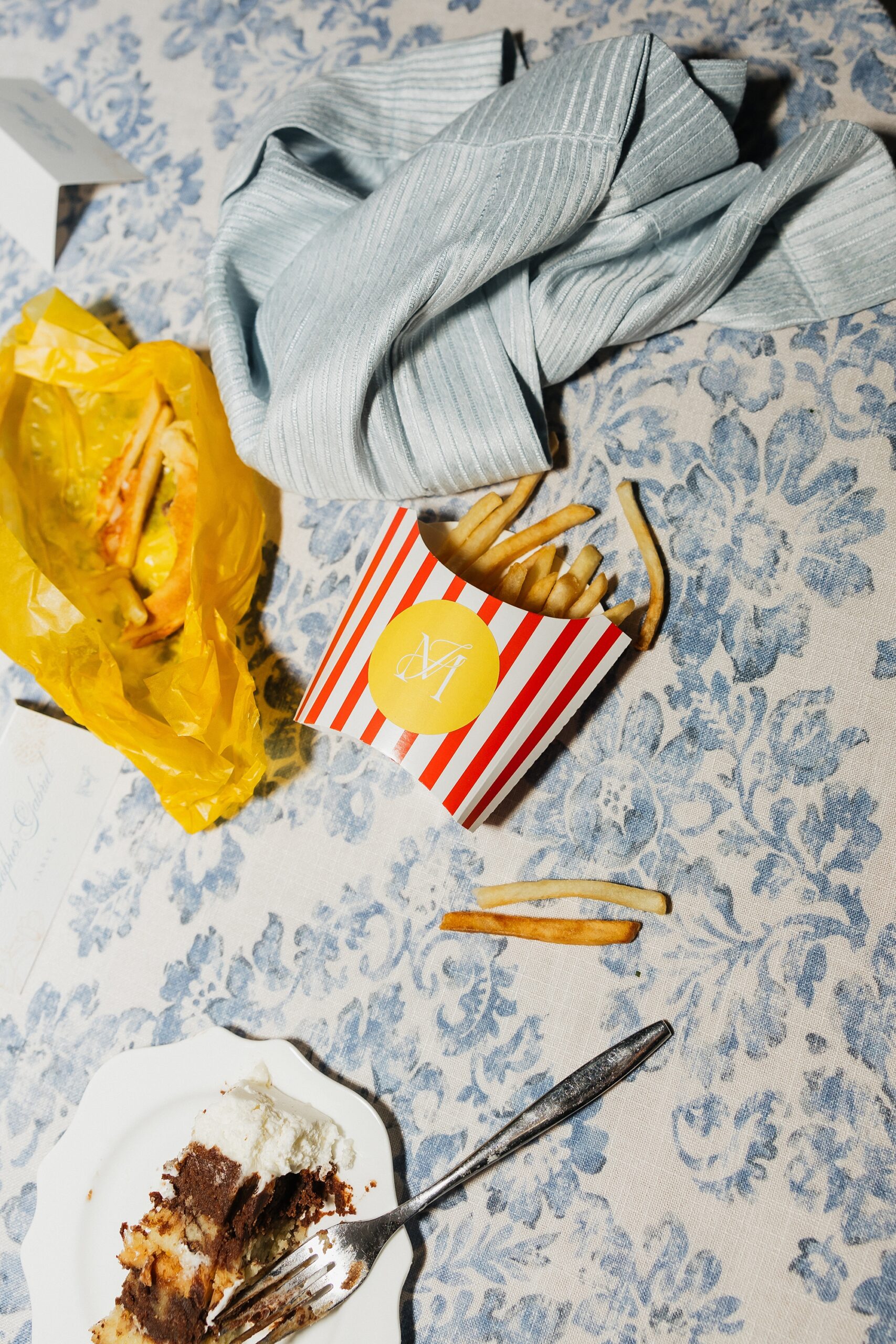 custom burger and fry boxes from Cherokee Dock wedding 