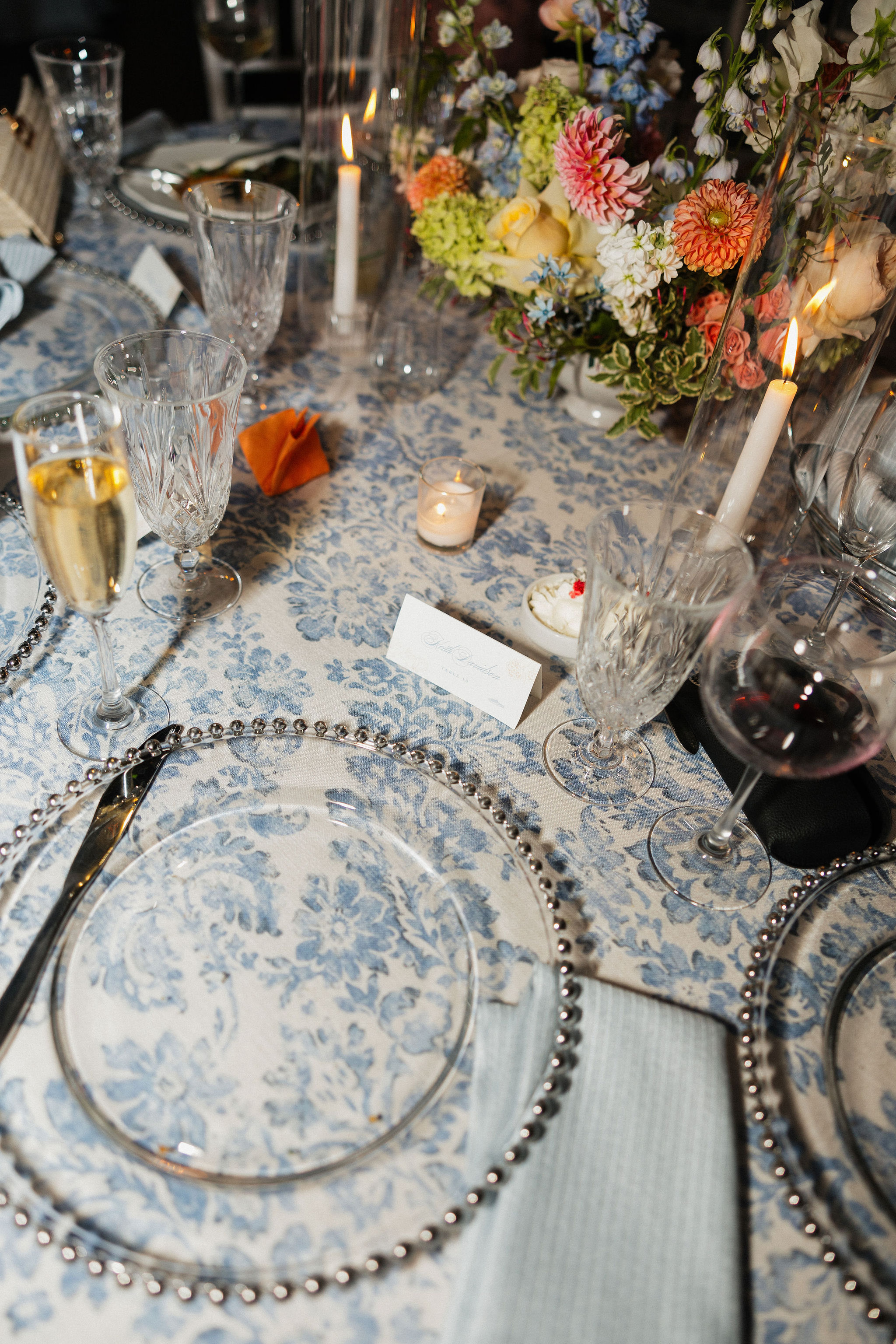 white place cards at spring wedding 