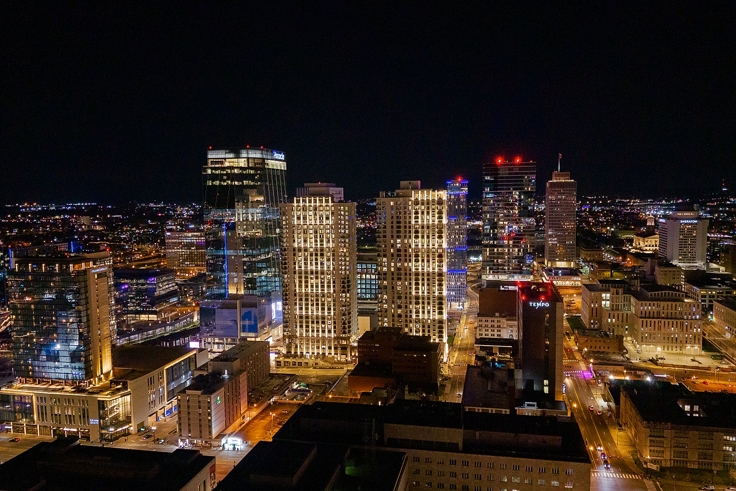 Nashville skyline lit up at night as inspiration for Wipa Nashville gala theme 