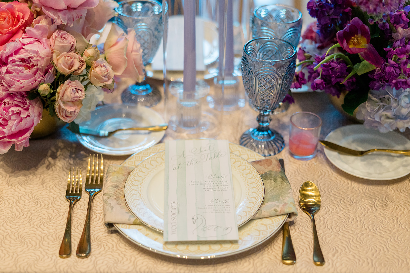 menus at place setting by White ink Calligraphy