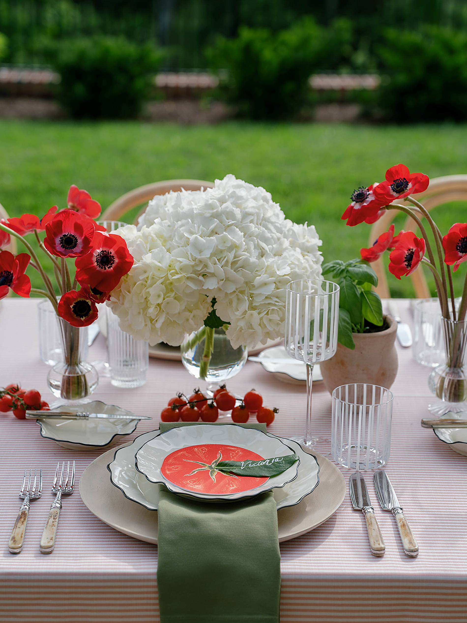 Nashville wedding design house, White Ink Calligraphy shares their favorite Custom Wedding Menus from over the years 