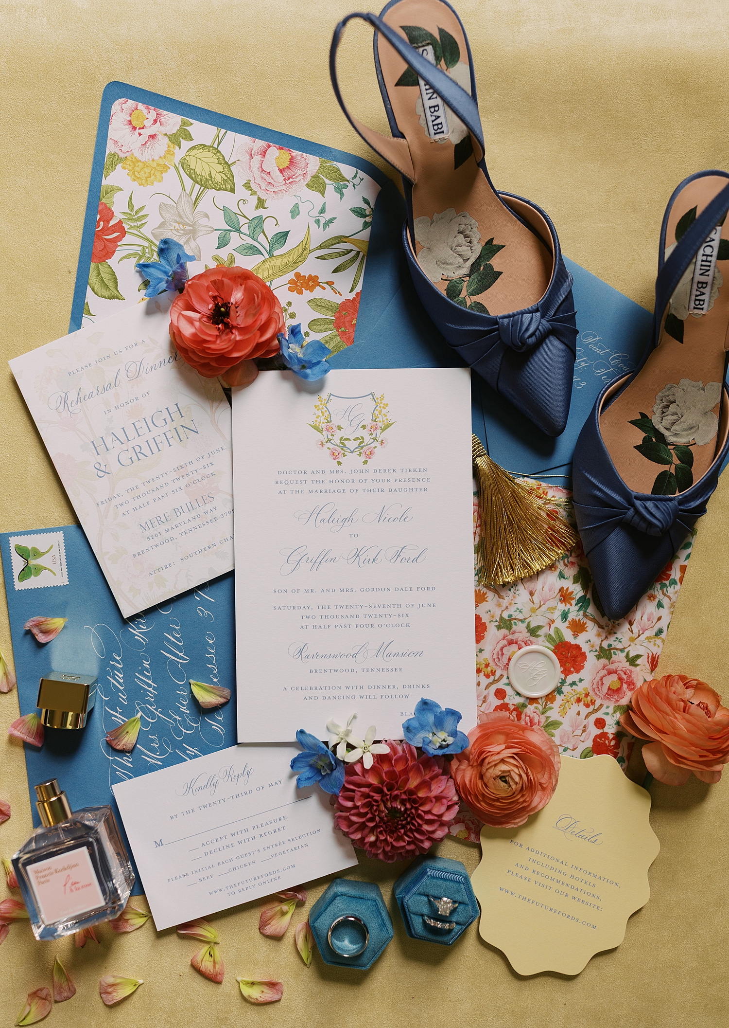 Invitation suite with custom envelope liner