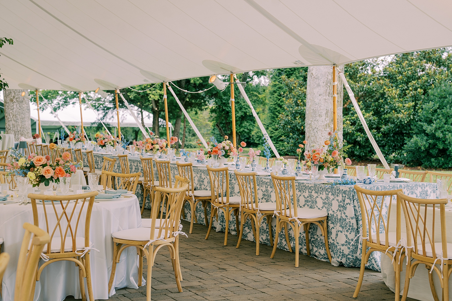 wedding reception details at Ravenswood